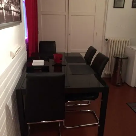 Hyper Centre Apartment